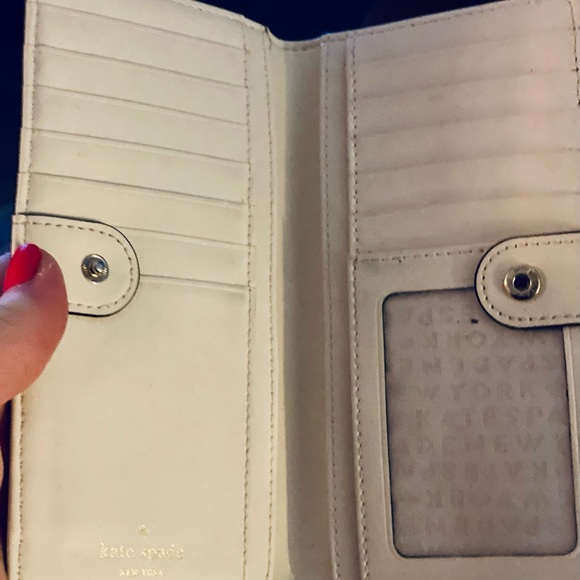 Gently used, beautiful blue Kate Spade wallet🩵🪺💁🏼‍♀️ - Picture 3 of 5